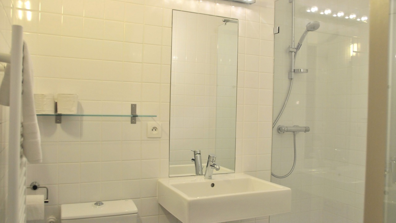 Photo of Bathroom in Bayonne