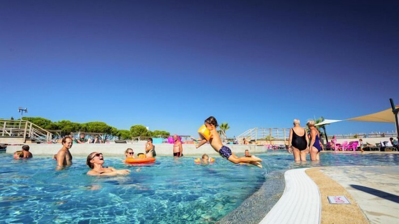 Photo of Others in Serignan