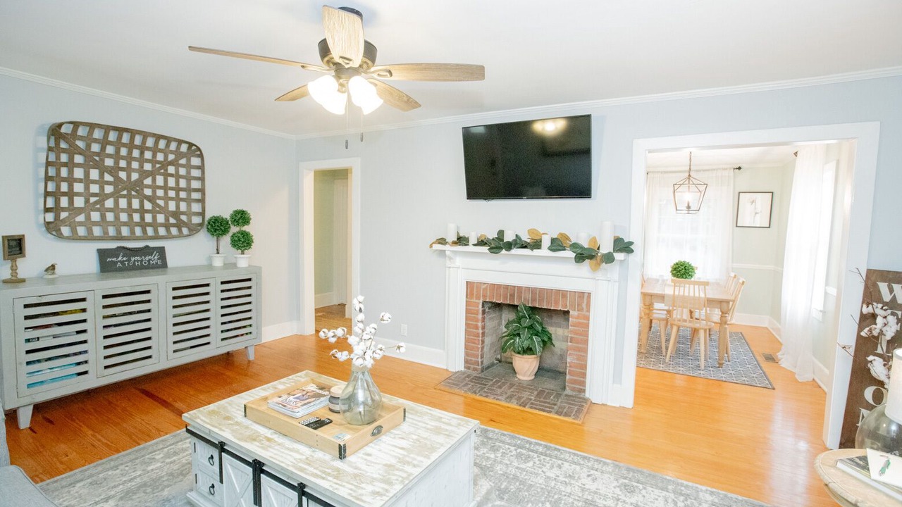 Photo of Livingroom in Thomasville