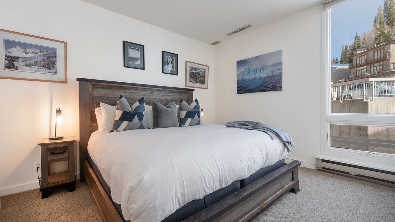 Photo of Bedroom in Salt Lake Mountain Resorts