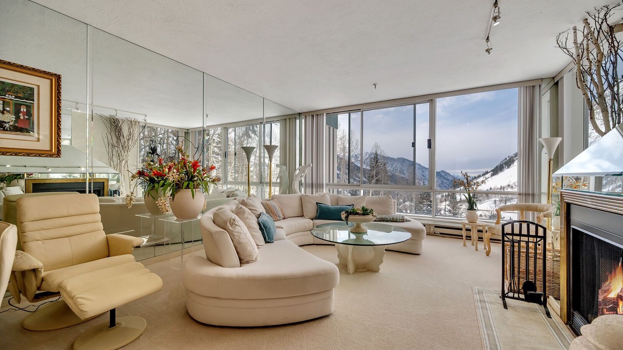 Photo of Livingroom in Salt Lake Mountain Resorts