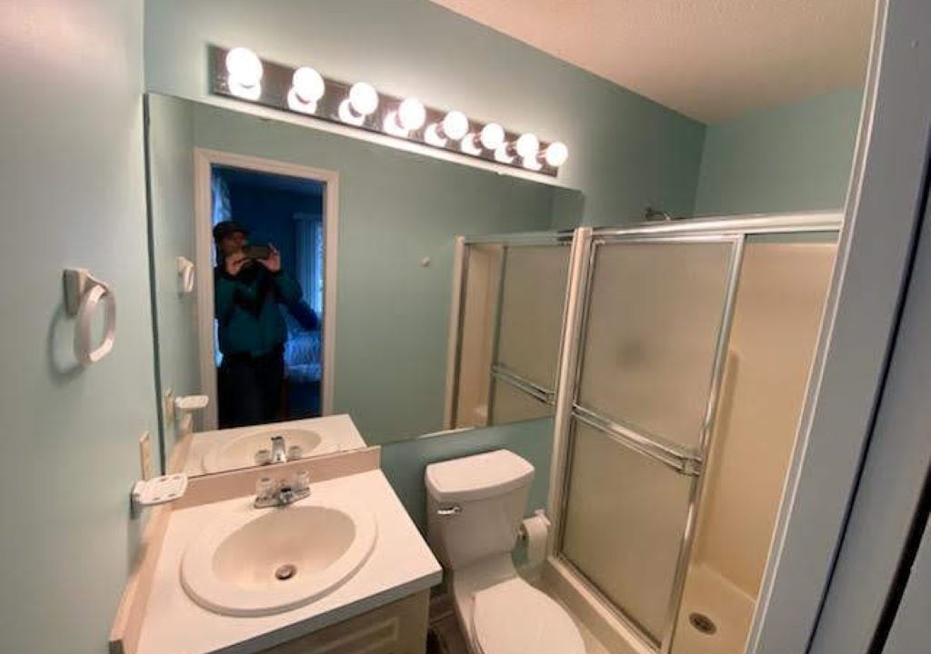 Photo of Bathroom in Manson