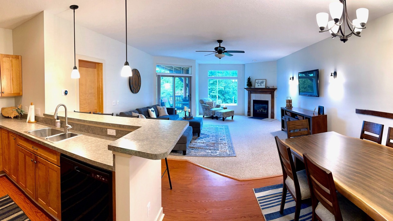 Photo of Livingroom in Bellaire