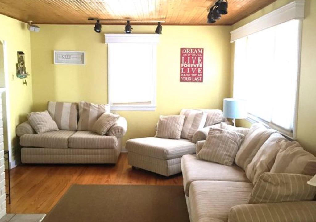 Photo of Livingroom in Beach Haven