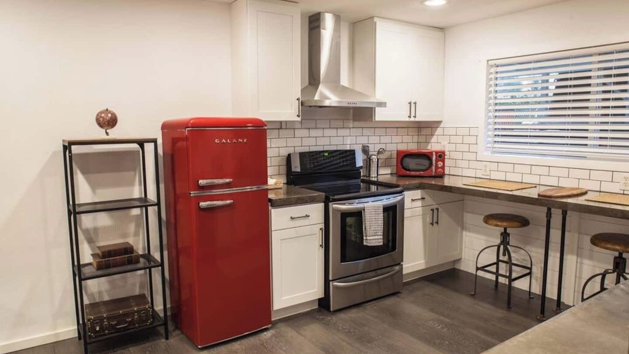 Photo of Others in Lake Shore