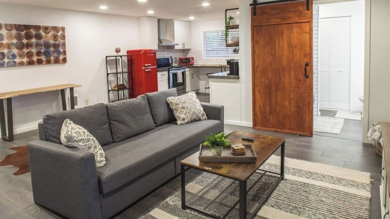 Photo of Others in Lake Shore