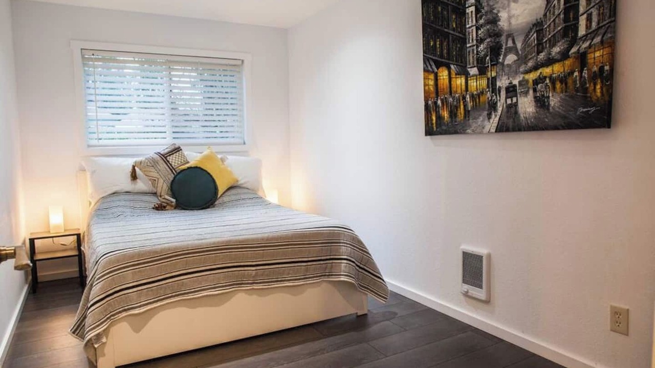 Photo of Others in Lake Shore