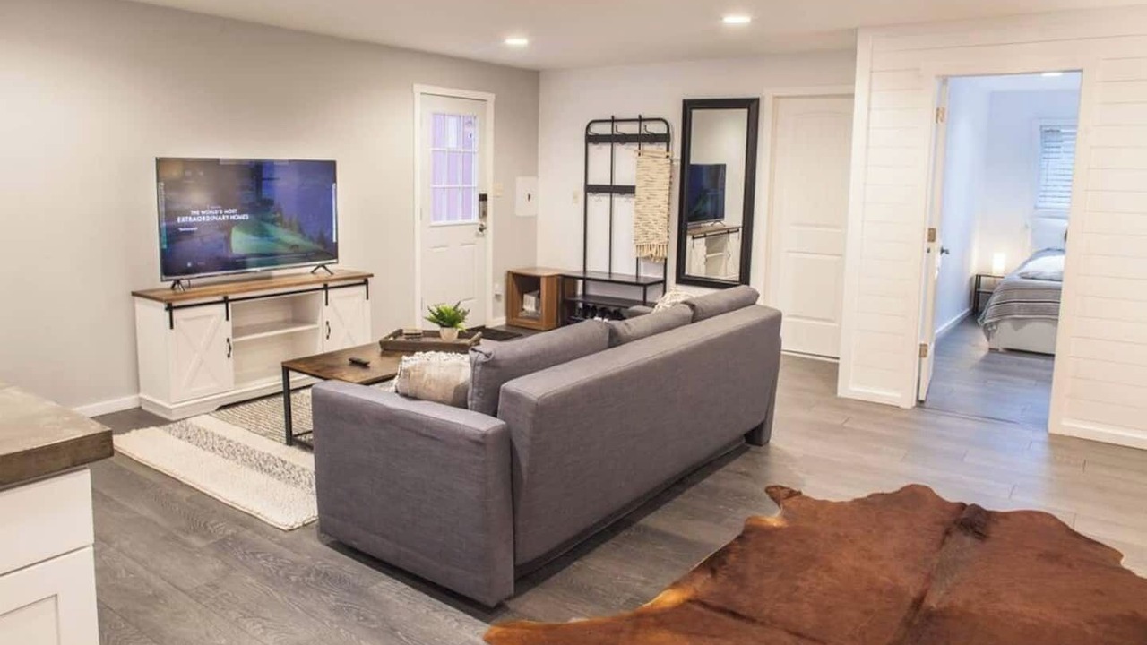 Photo of Livingroom in Lake Shore