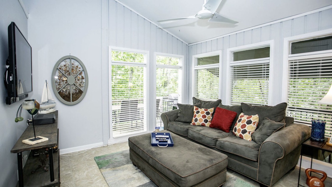 Photo of Livingroom in Gainesville