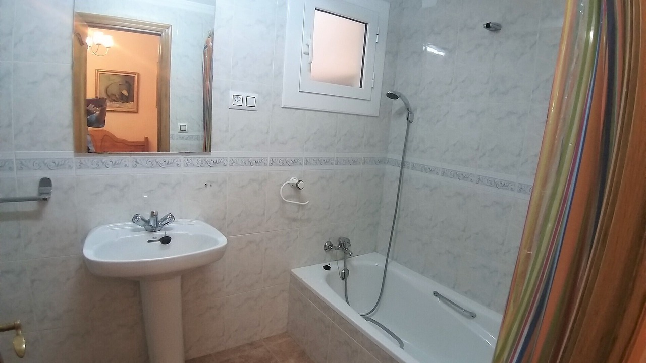 Photo of Bathroom in Colera
