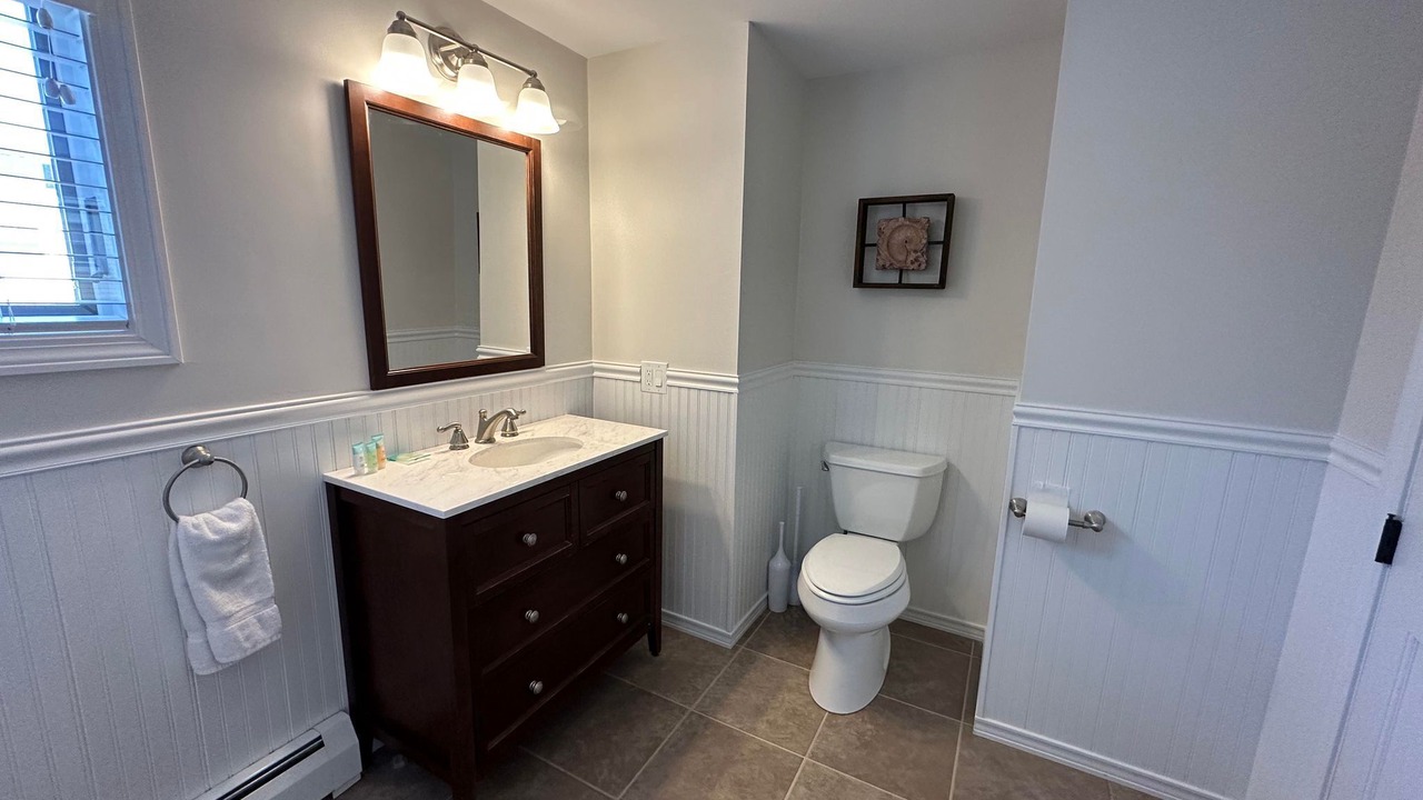Photo of Bathroom in York Beach