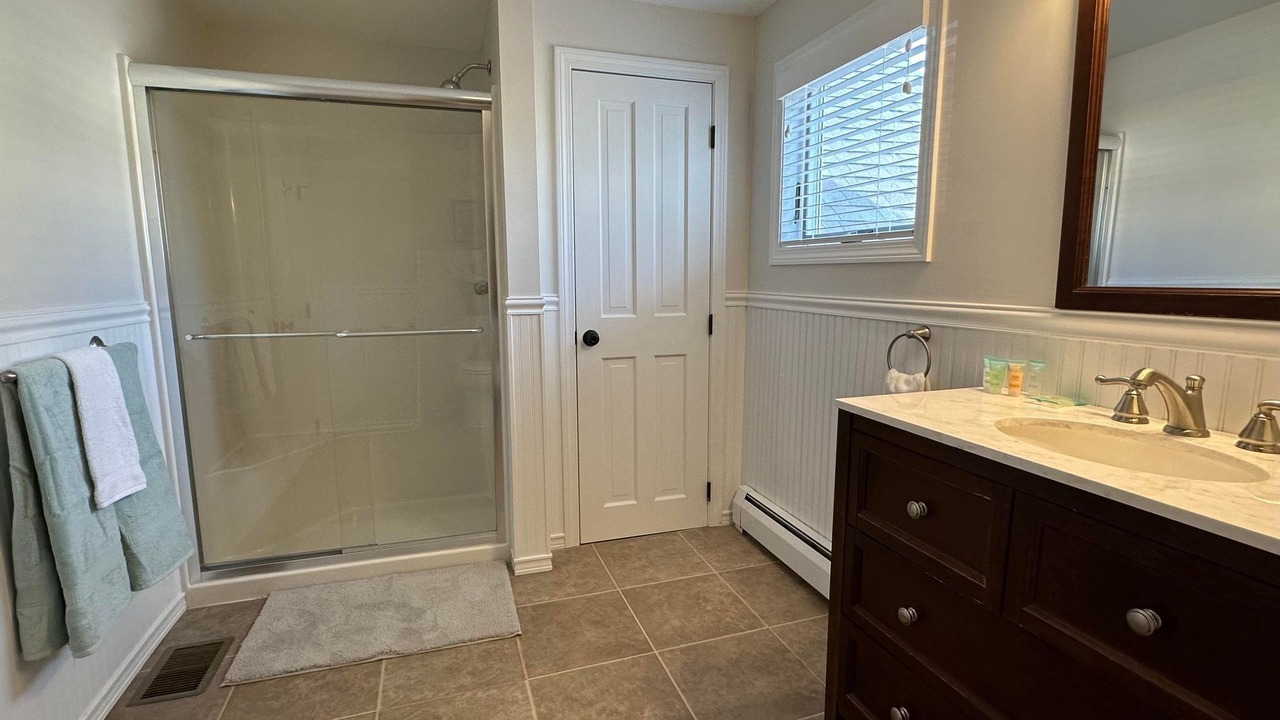 Photo of Bathroom in York Beach