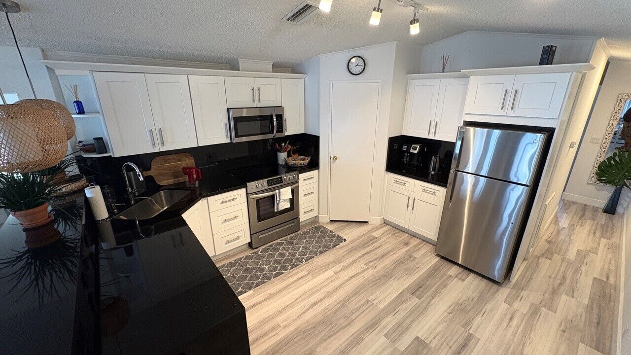 Photo of Kitchen in Sexton Cove Estates