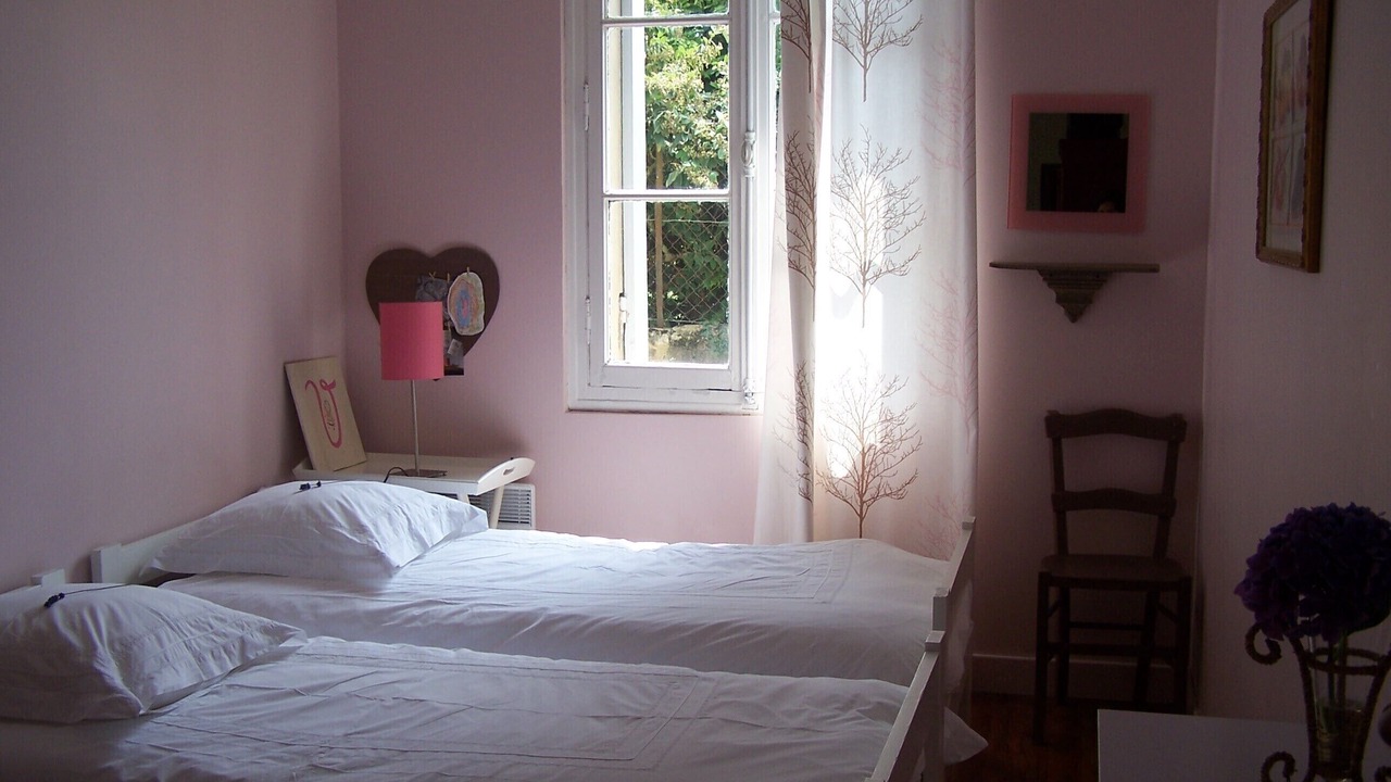 Photo of Bedroom in Neac