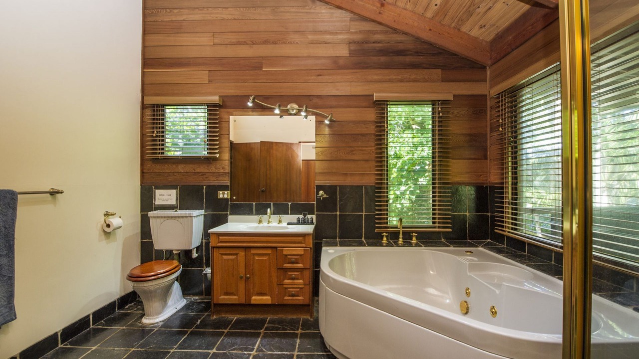 Photo of Bathroom in Arcadia