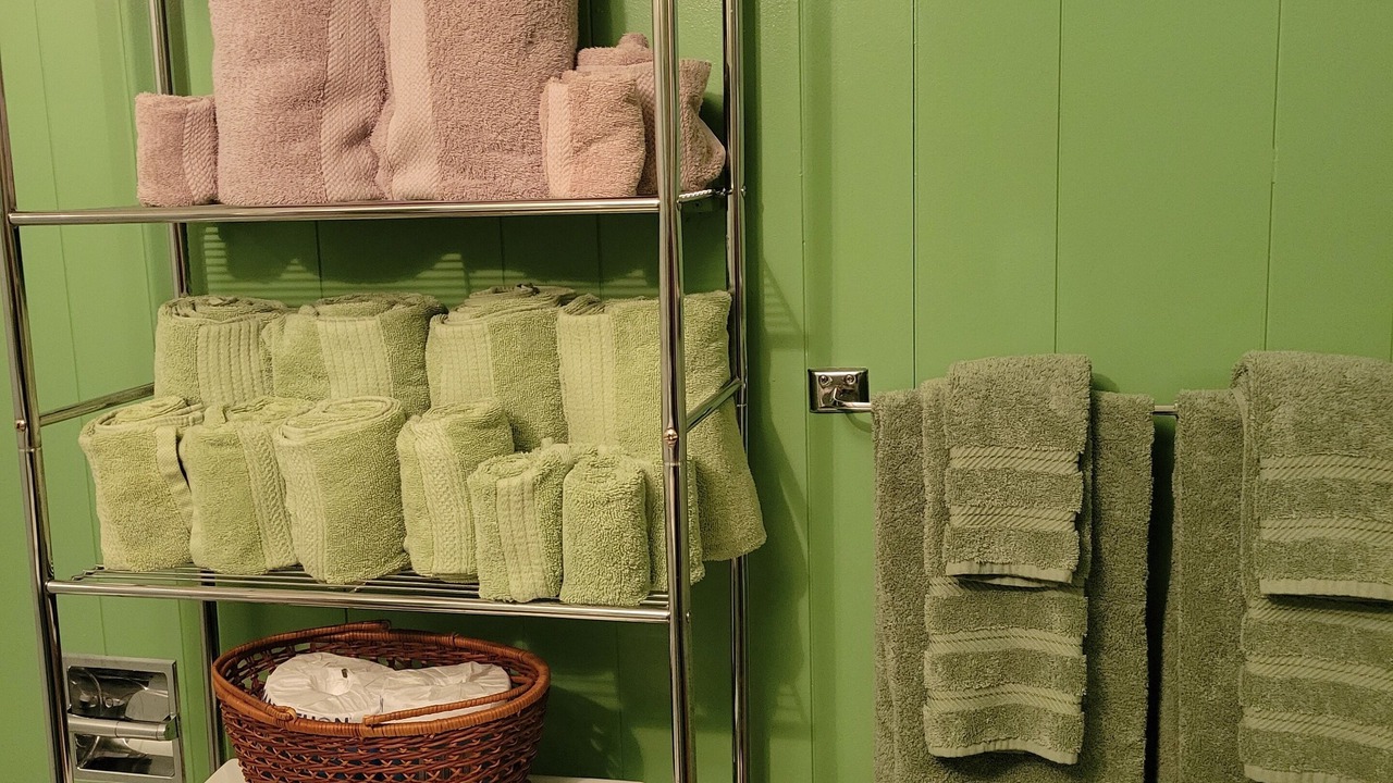 Photo of Bathroom in Oakridge