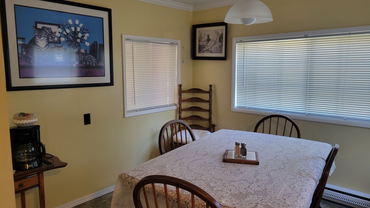 Photo of Livingroom in Oakridge