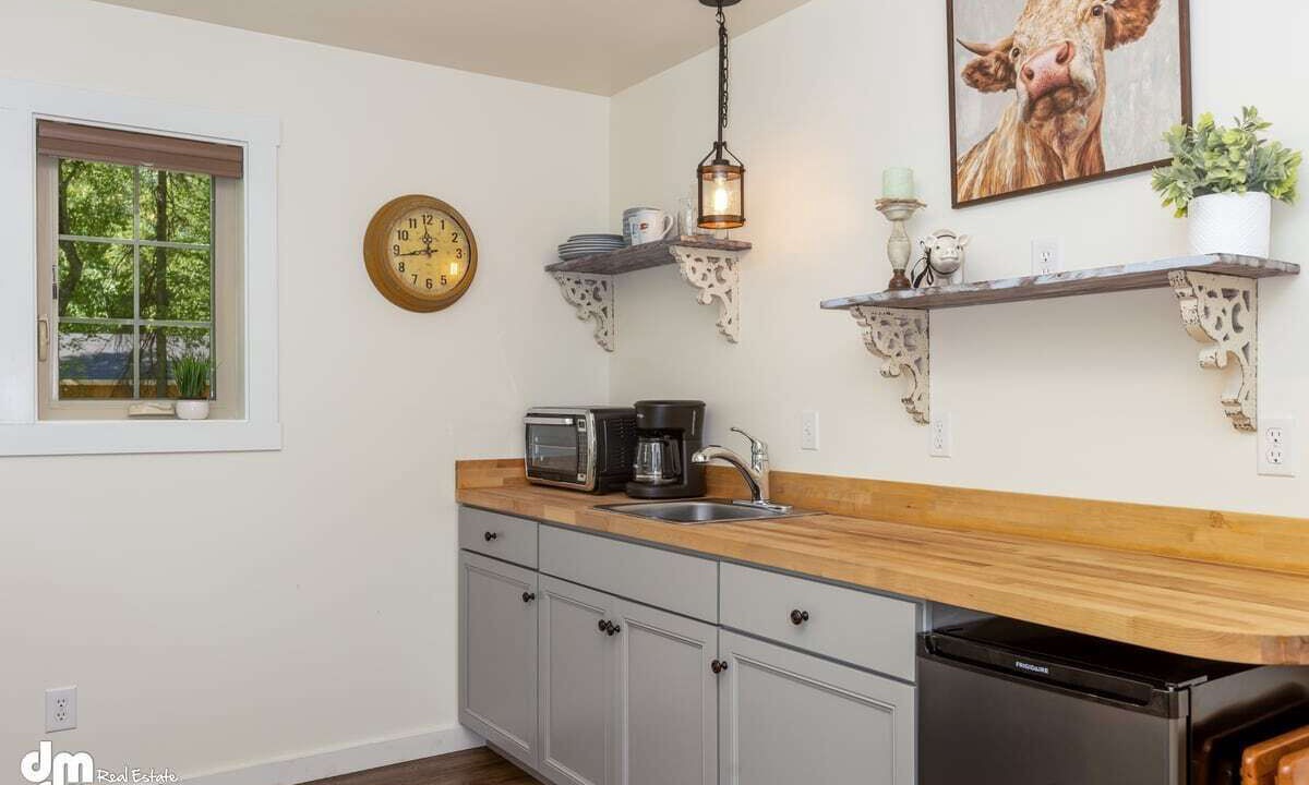 Photo of Kitchen in Farm Loop
