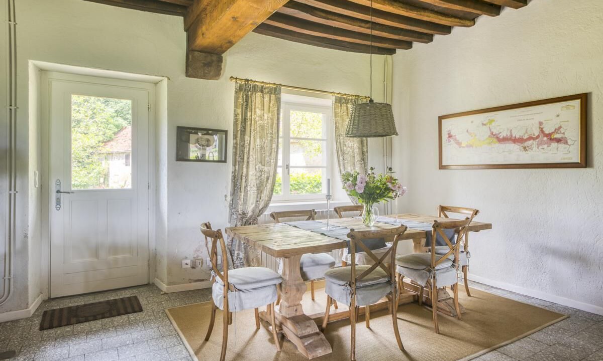 Photo of Others in Poil