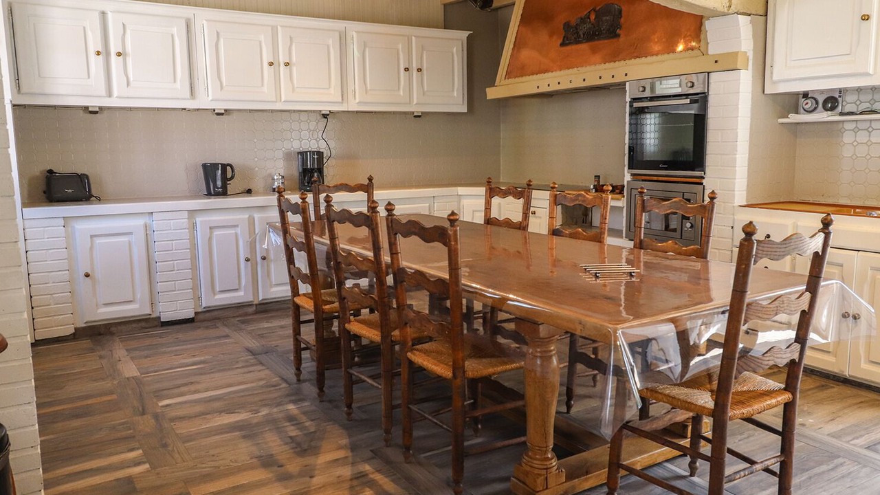 Photo of Others in Le Moulinel