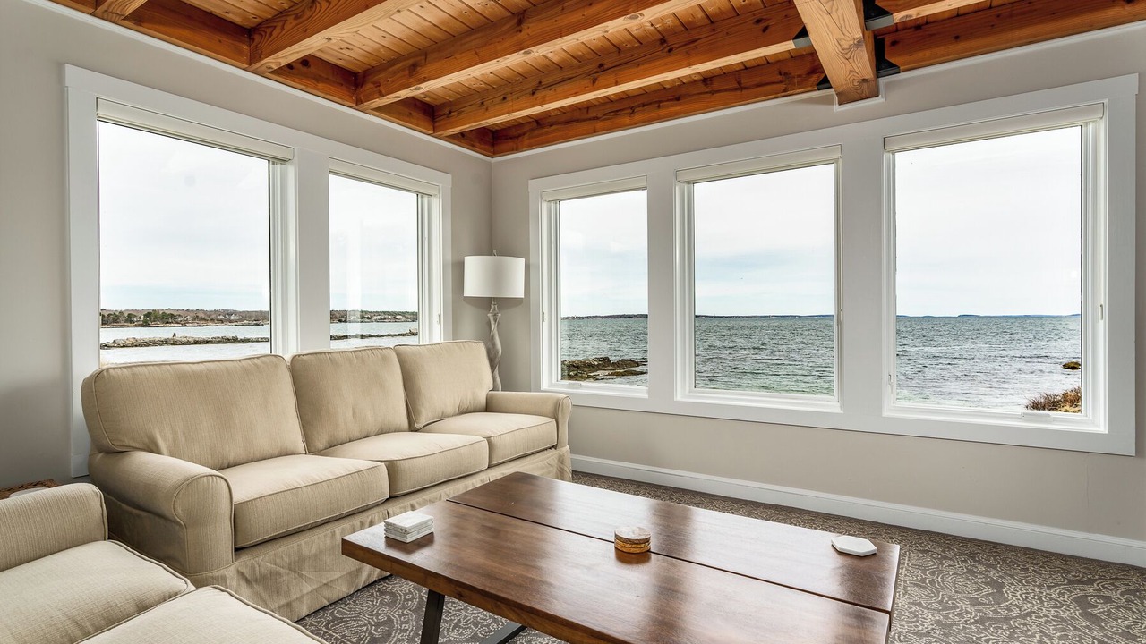 Photo of Bedroom in Pond Cove