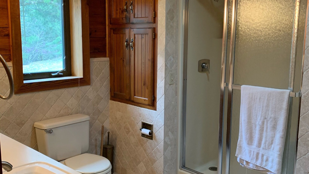 Photo of Bathroom in Garfield