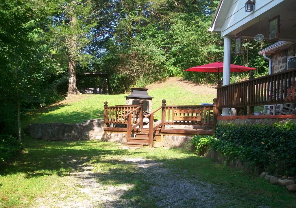 Photo of Outdoor in Madisonville
