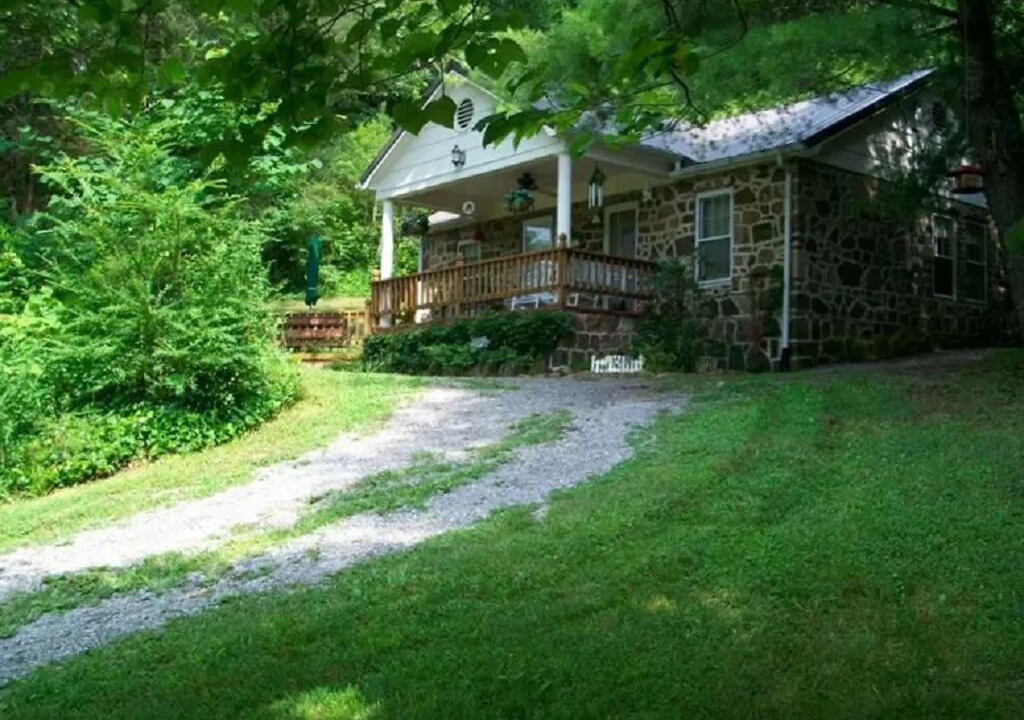 Photo of Outdoor in Madisonville