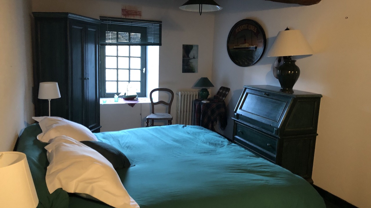 Photo of Bedroom in La Vicomte-sur-Rance