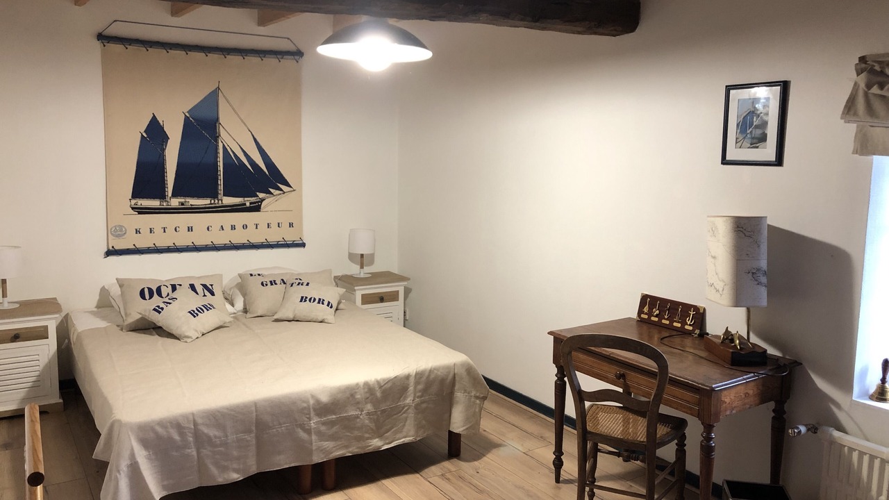 Photo of Bedroom in La Vicomte-sur-Rance