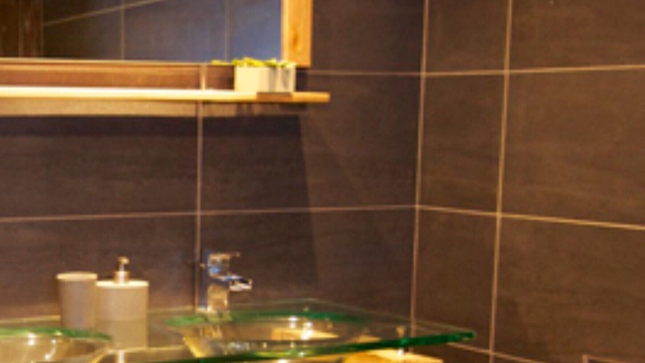 Photo of Bathroom in Thuir