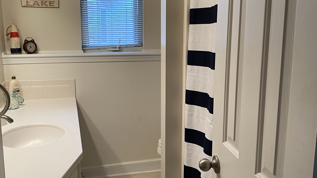 Photo of Bathroom in Sunrise Beach