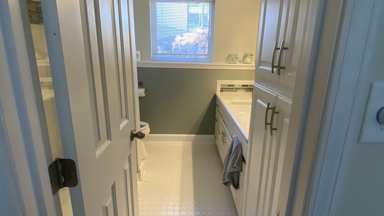 Photo of Bathroom in Sunrise Beach