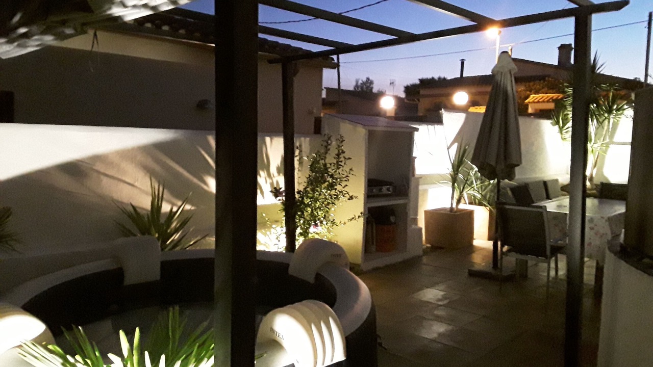 Photo of Patio Balcony in Roses