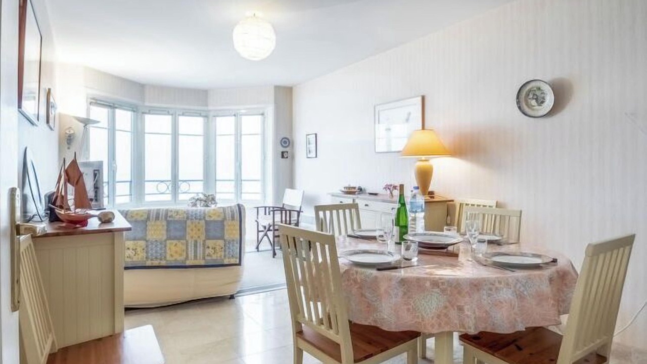 Photo of Livingroom in Courtoisville-Sillon-Moka