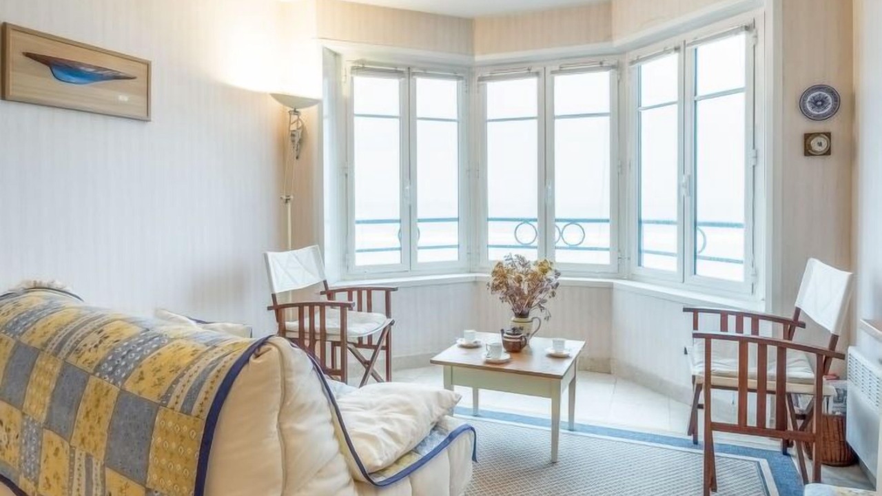 Photo of Livingroom in Courtoisville-Sillon-Moka