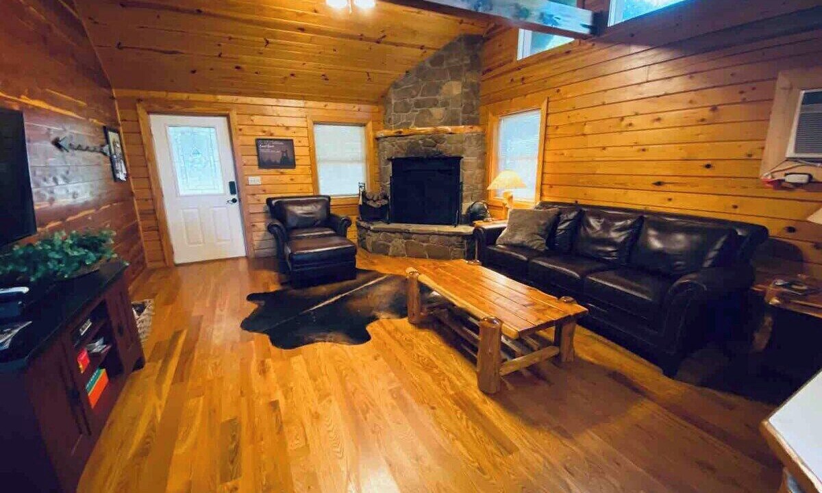 Photo of Livingroom in Eureka Springs