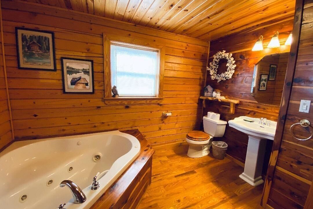 Photo of Bathroom in Eureka Springs