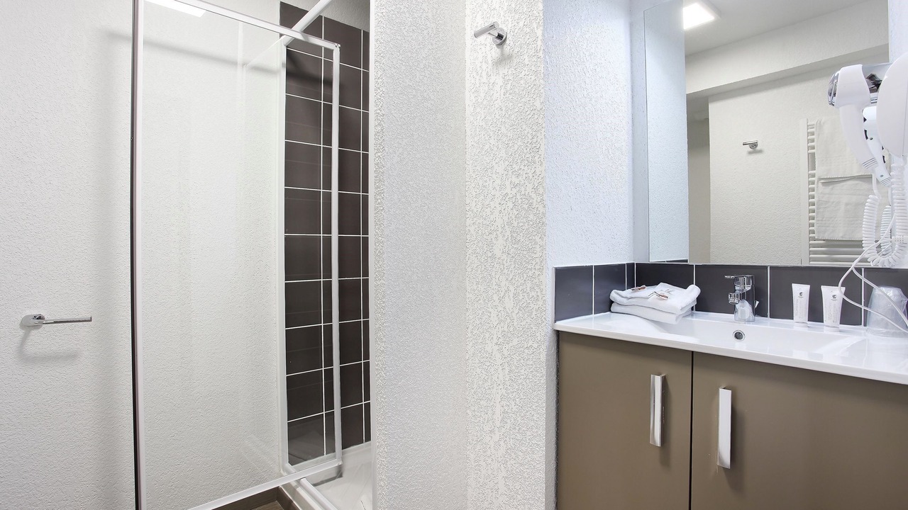 Photo of Bathroom in Les Chutes Lavie