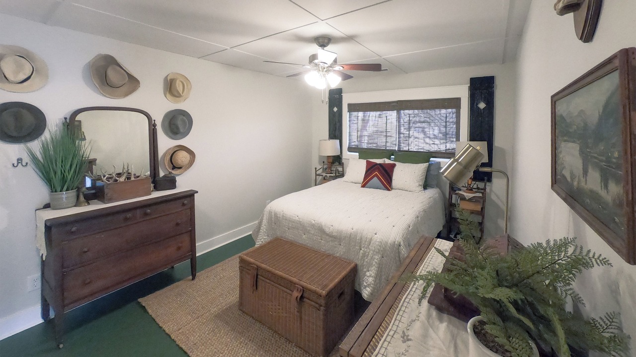 Photo of Bedroom in Shell Knob