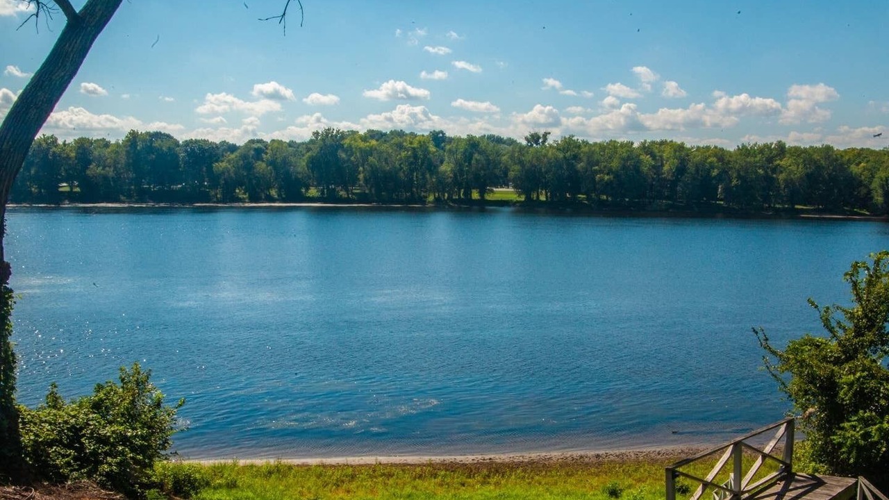 Photo of Others in Thompsonville