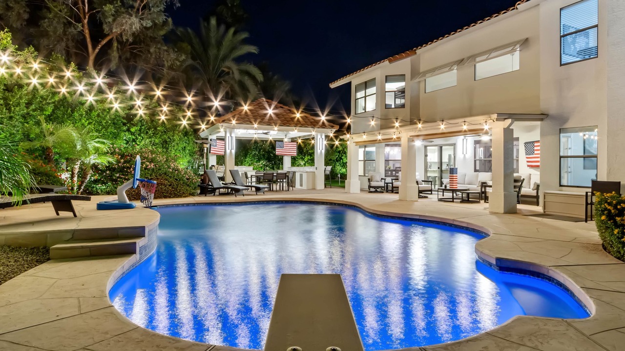 Photo of Outdoor in Paradise Valley Village