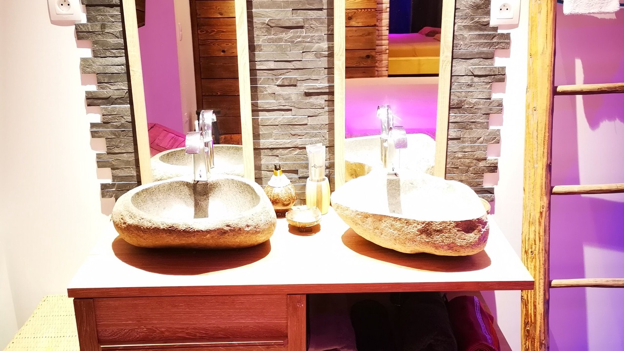 Photo of Bathroom in Anould