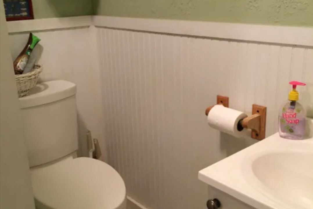 Photo of Bathroom in Junction
