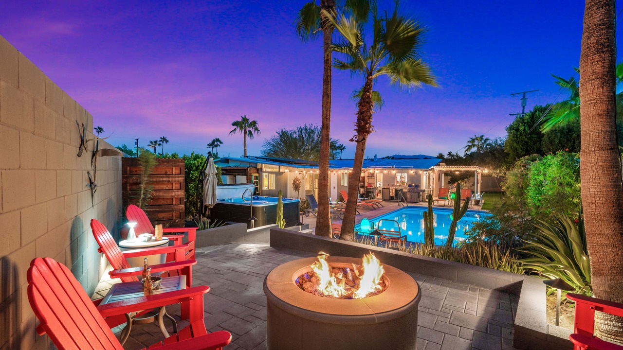 Photo of Patio Balcony in Racquet Club Estates