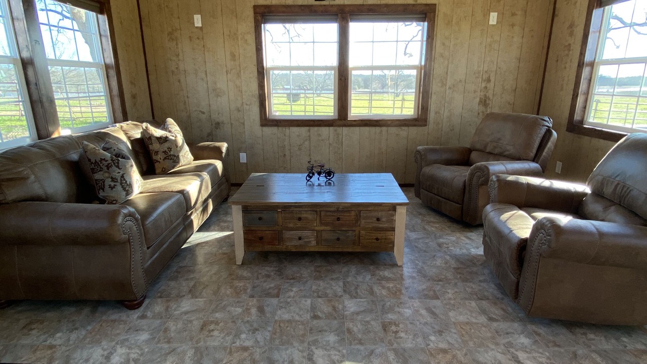 Photo of Livingroom in Pilot Point