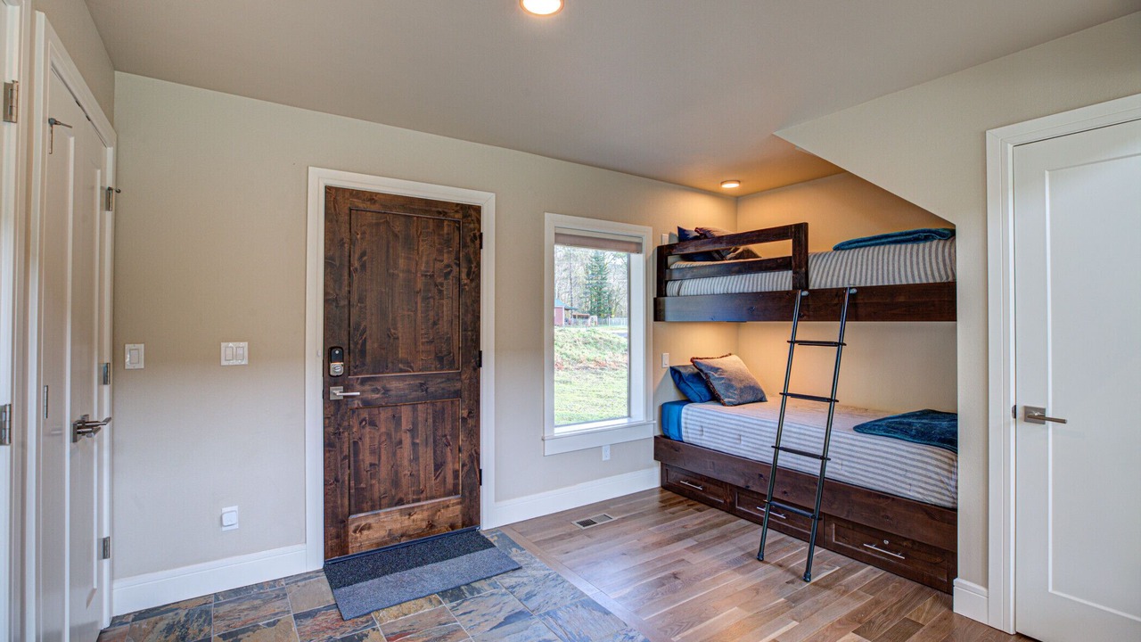 Photo of Bedroom in Brightwood