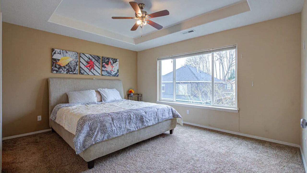 Photo of Bedroom in Orenco