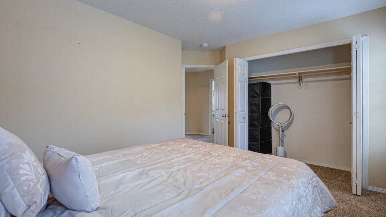 Photo of Bedroom in Orenco