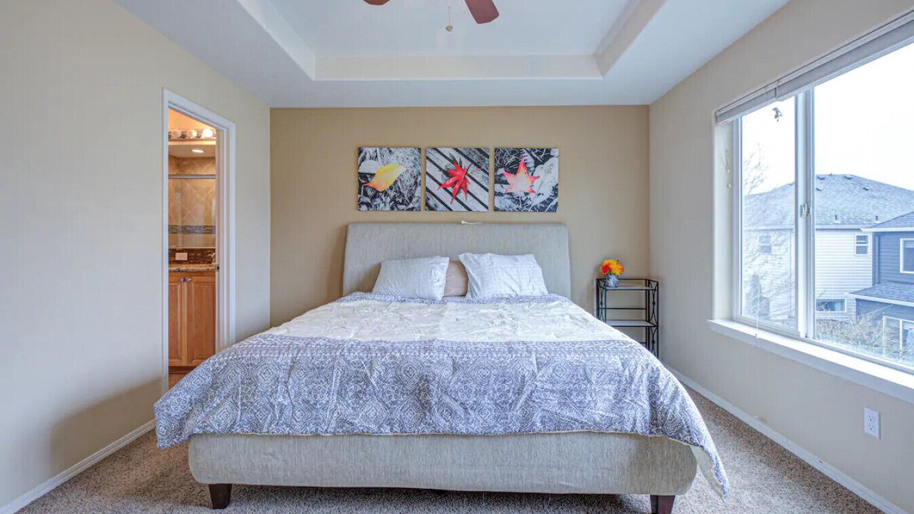 Photo of Bedroom in Orenco